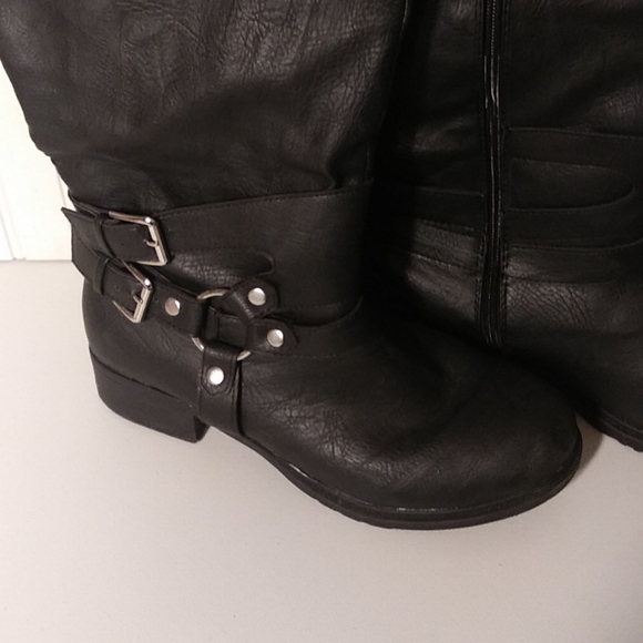 Black Motorcycle Boots Faux Leather Silver Accents - Picture 3 of 7